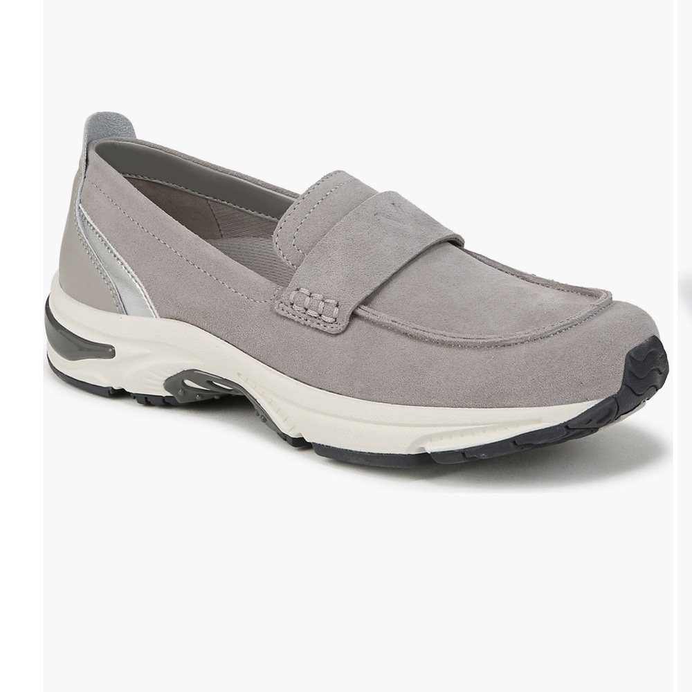 Vionic 23Walk Grey Suede Orthotic Walking Arch Support Comfort Loafer NWOT